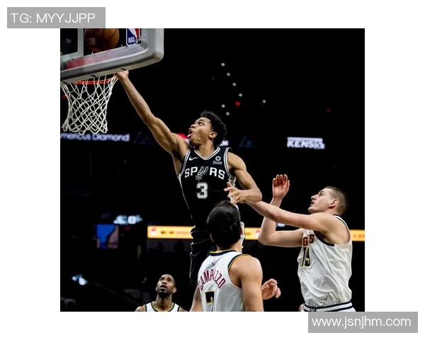 乐福背传恰到好处 默里跟进吃饼暴扣