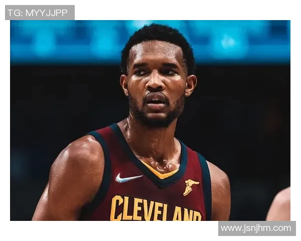 乐透区热门布朗二世今日投进10记三分，狂轰45分9篮板